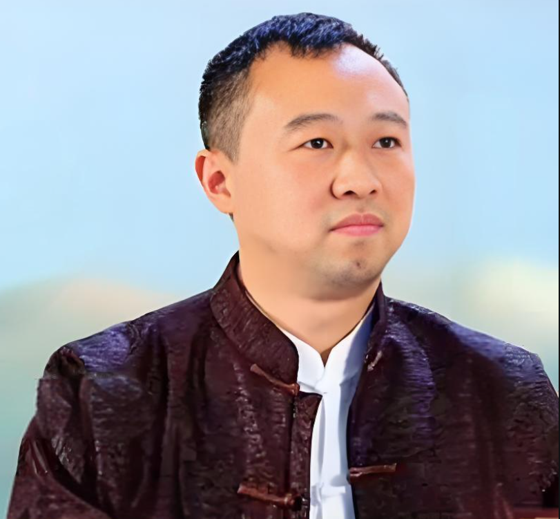 著名老酒收藏家朱军
